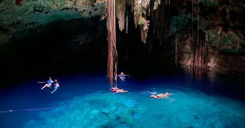 Kúpanie v cenotes